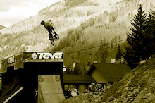 On the road with Mike Reid and Ross Measures - Teva Mountain Games